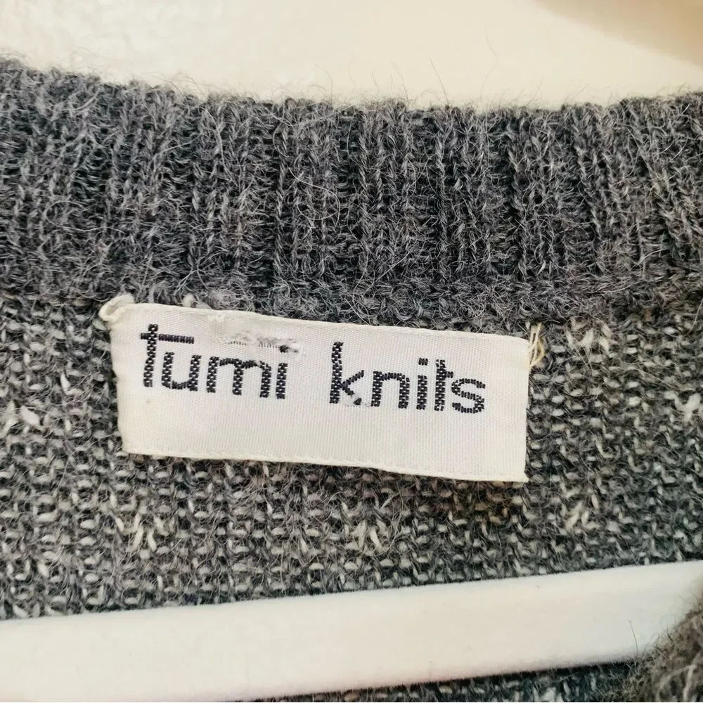 Tumi Knits grey red Alpaca crew neck sweater size medium